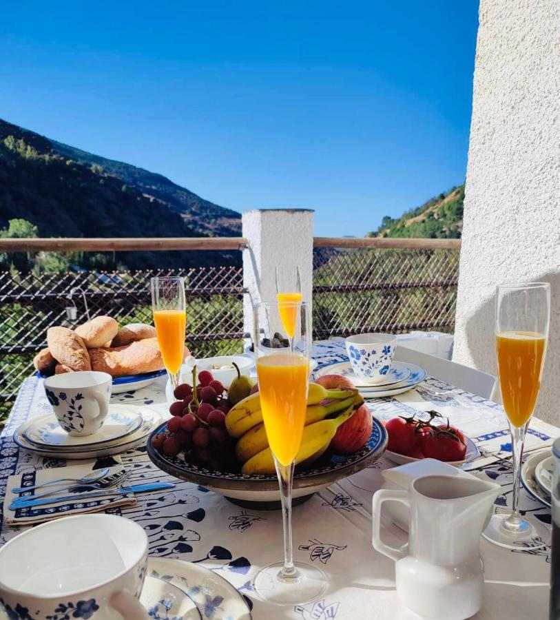 La Launa Apartamento Rural Trevélez Екстериор снимка